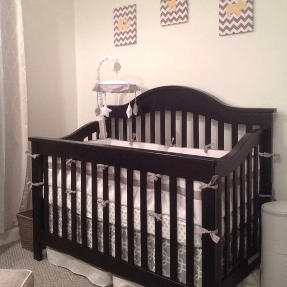 Grey/White Crib Skirt & Bumper - Picture 8 of 8